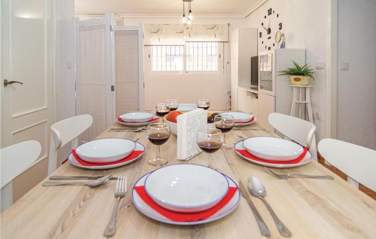 Apartment Stunning In With Kitchen *